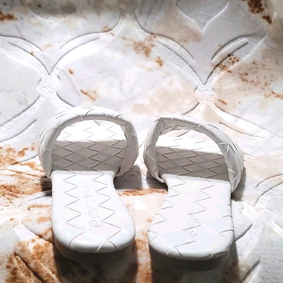 Just In Dual Braided Vamp Slide Sandals - Picture 8 of 8